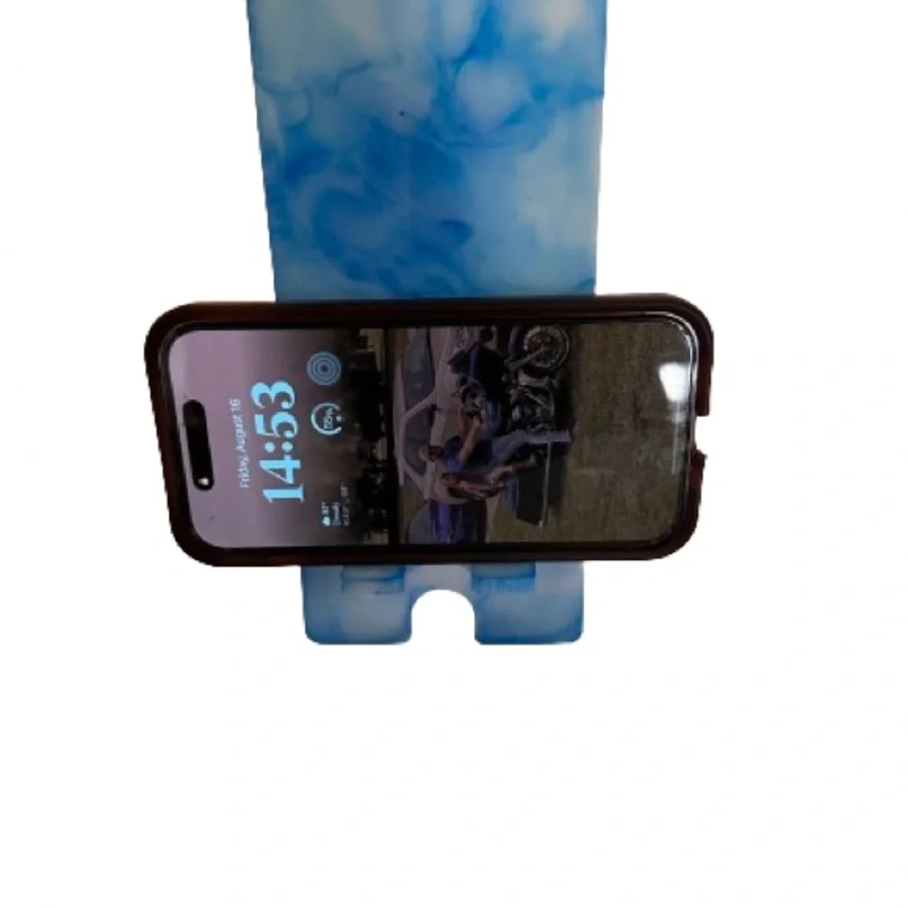 Resin cellphone holder